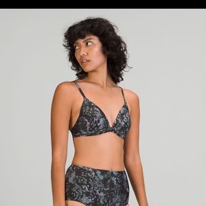 Lululemon Waterside Swim Top 
*A/B Cup